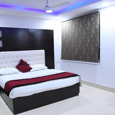 Tiger Den Club & Resort Palia Kalan Екстериор снимка